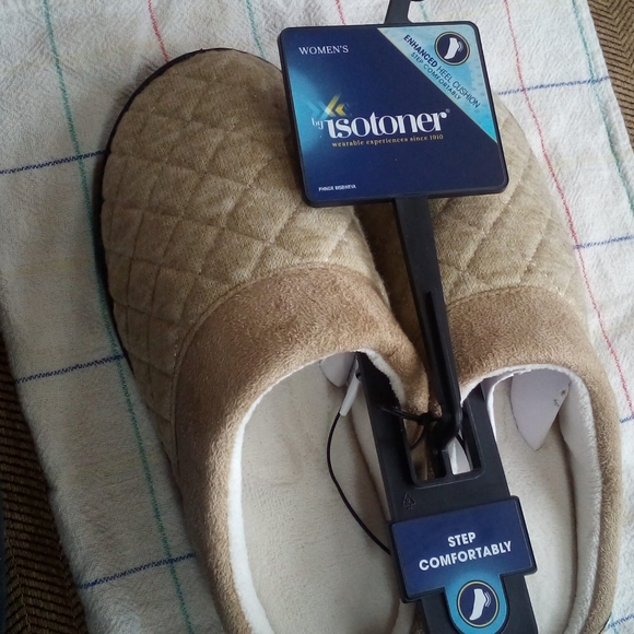 Isotoner Slippers